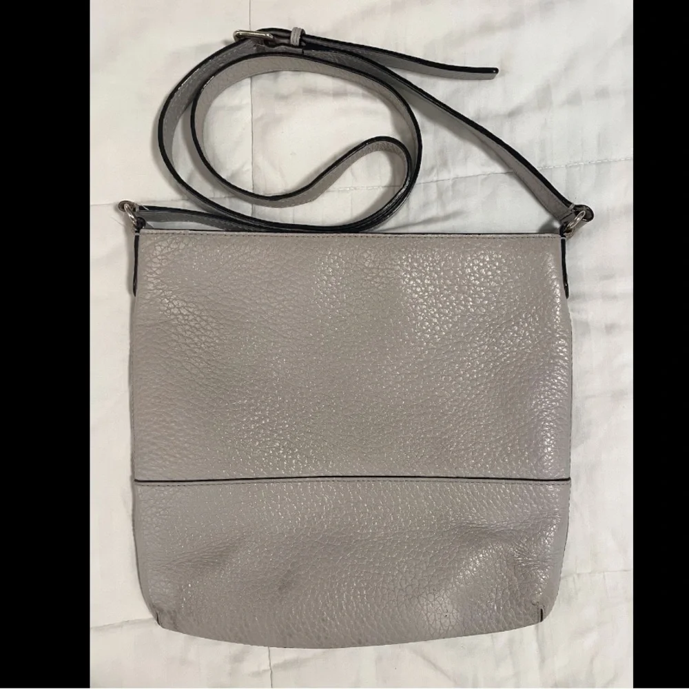 Kate Spade Purse Bay Street Cora Crossbody White Leather Pebbled Shoulder Bag